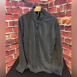 Preowned St. John’s Bay Gray Fleece Pullover Size L Chest 24” Item #PHK1972